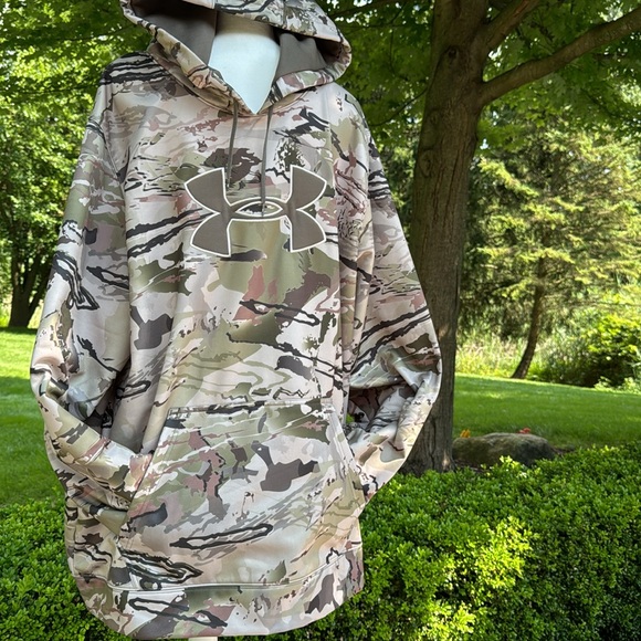 UNDER ARMOUR CAMO HOODIE - Picture 4 of 14